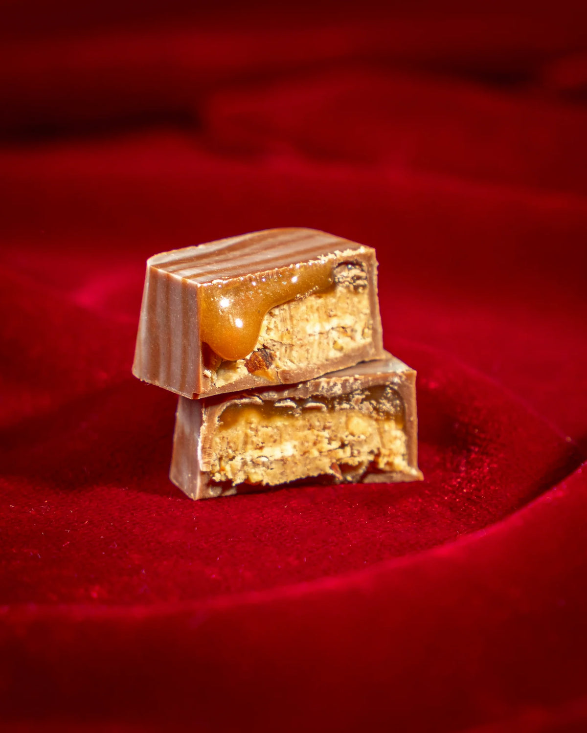 Burgundy Hilal Harmony Tray
