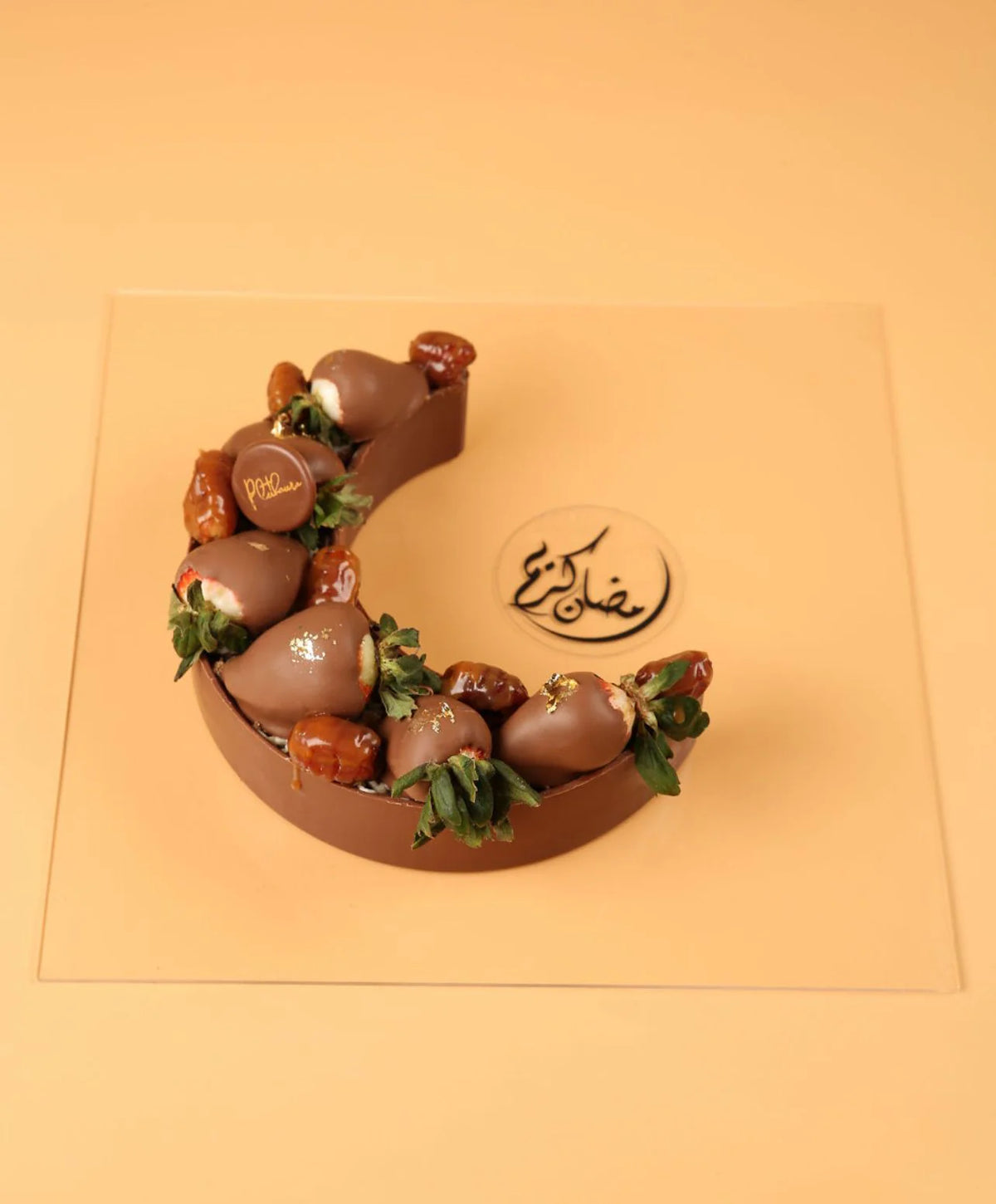 Cake & Strawberry Chocolate Hilal
